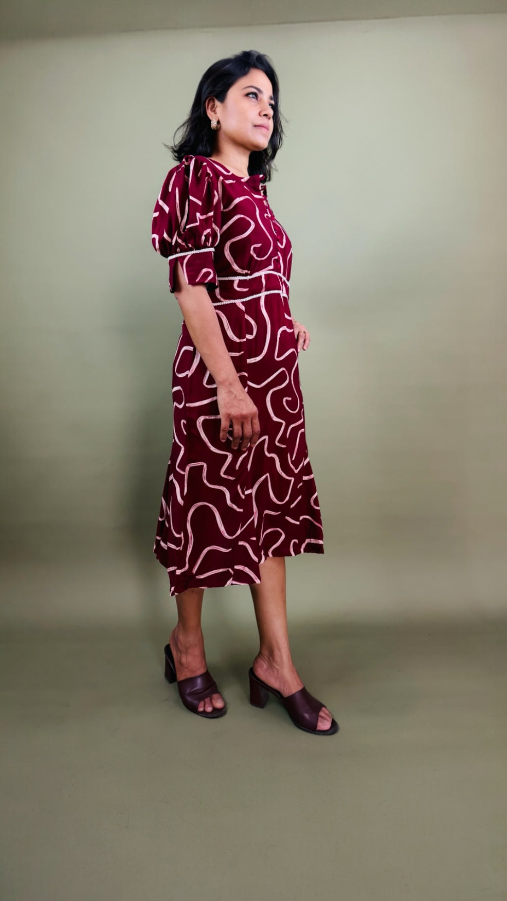 Maroon Abstract Print Midi Dress
