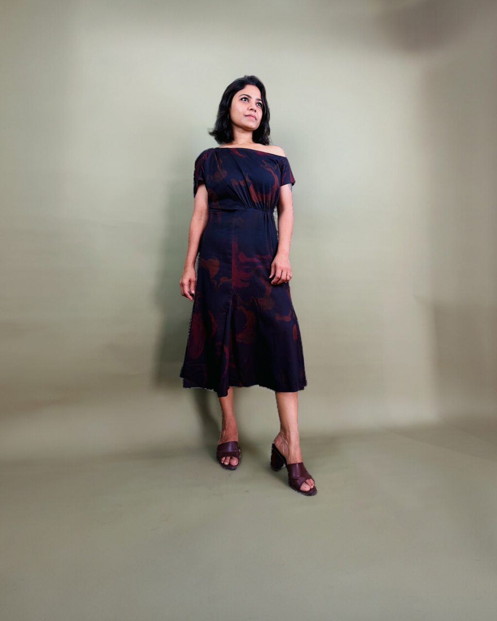 Burgundy Abstract Swirl Print Midi Dress