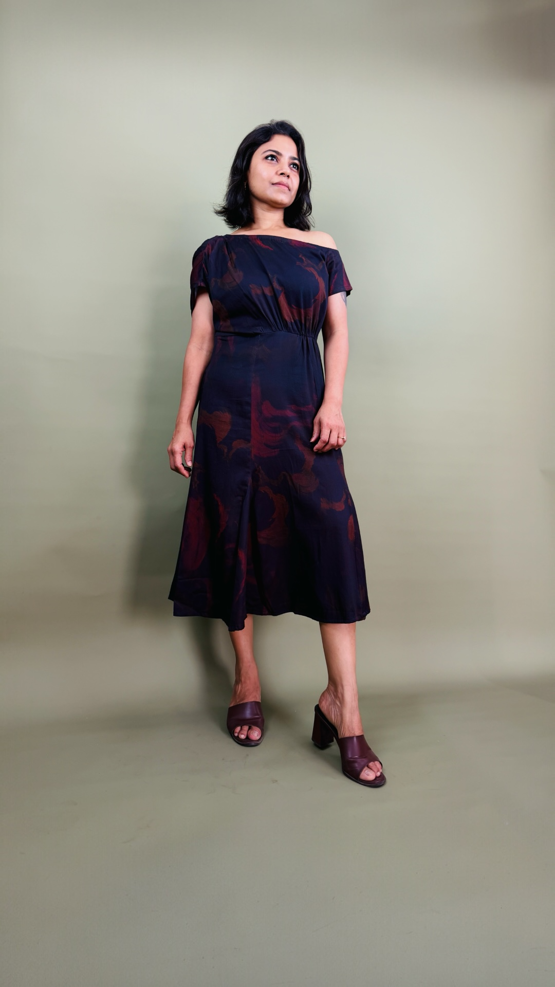 Burgundy Abstract Swirl Print Midi Dress