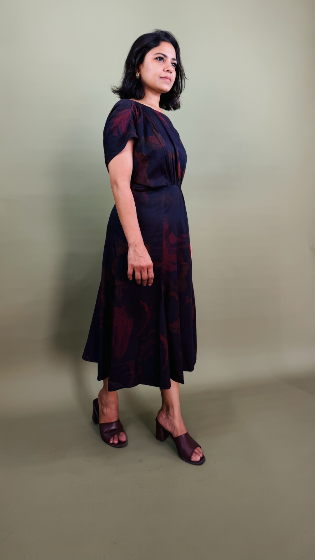 Burgundy Abstract Swirl Print Midi Dress