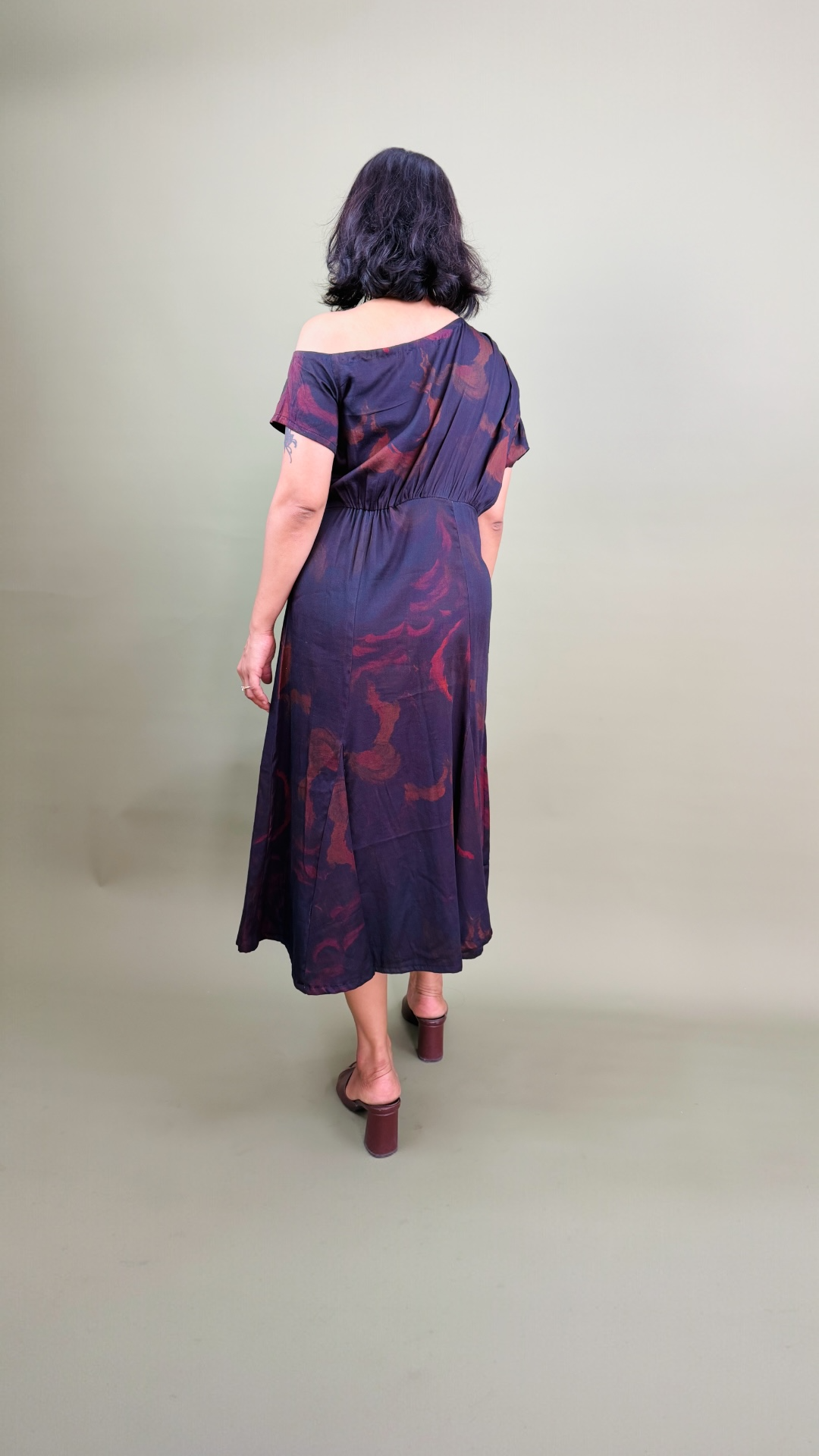 Burgundy Abstract Swirl Print Midi Dress