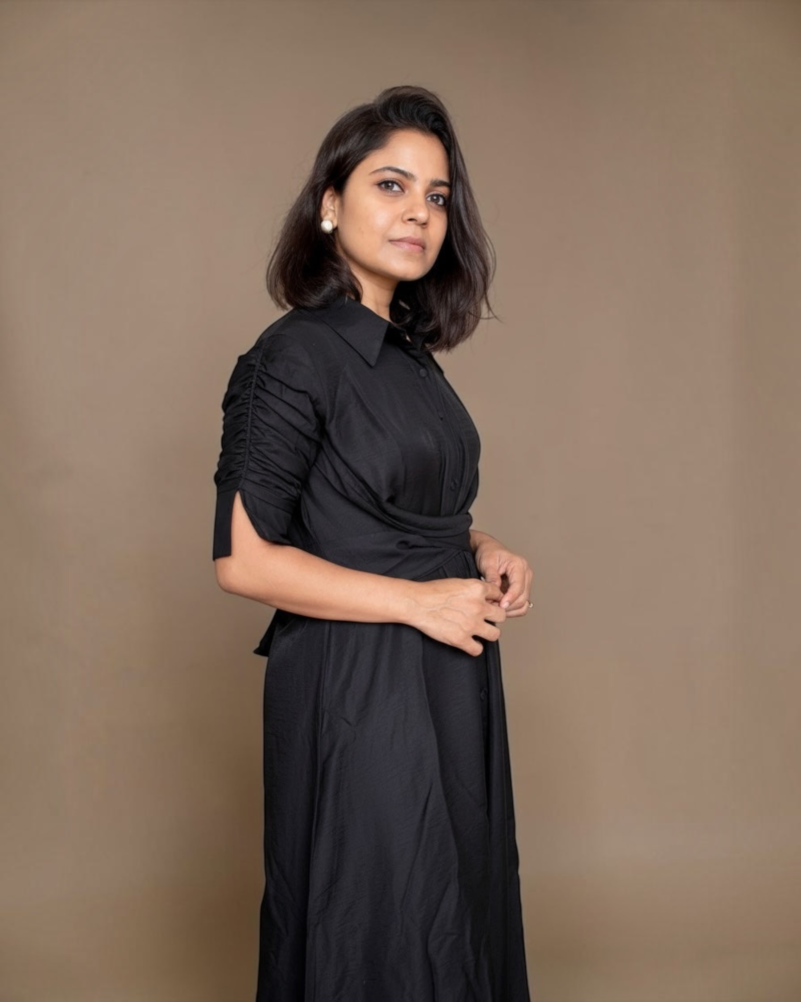 Black ruched sleeve shirt dress - full length side view with heels