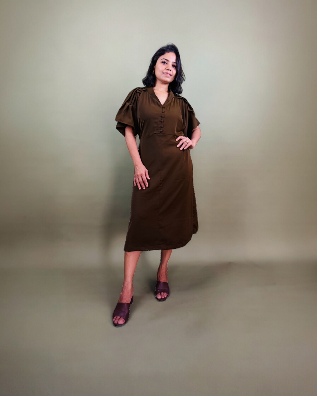 Women's Midi Dress With Pleated Sleeves