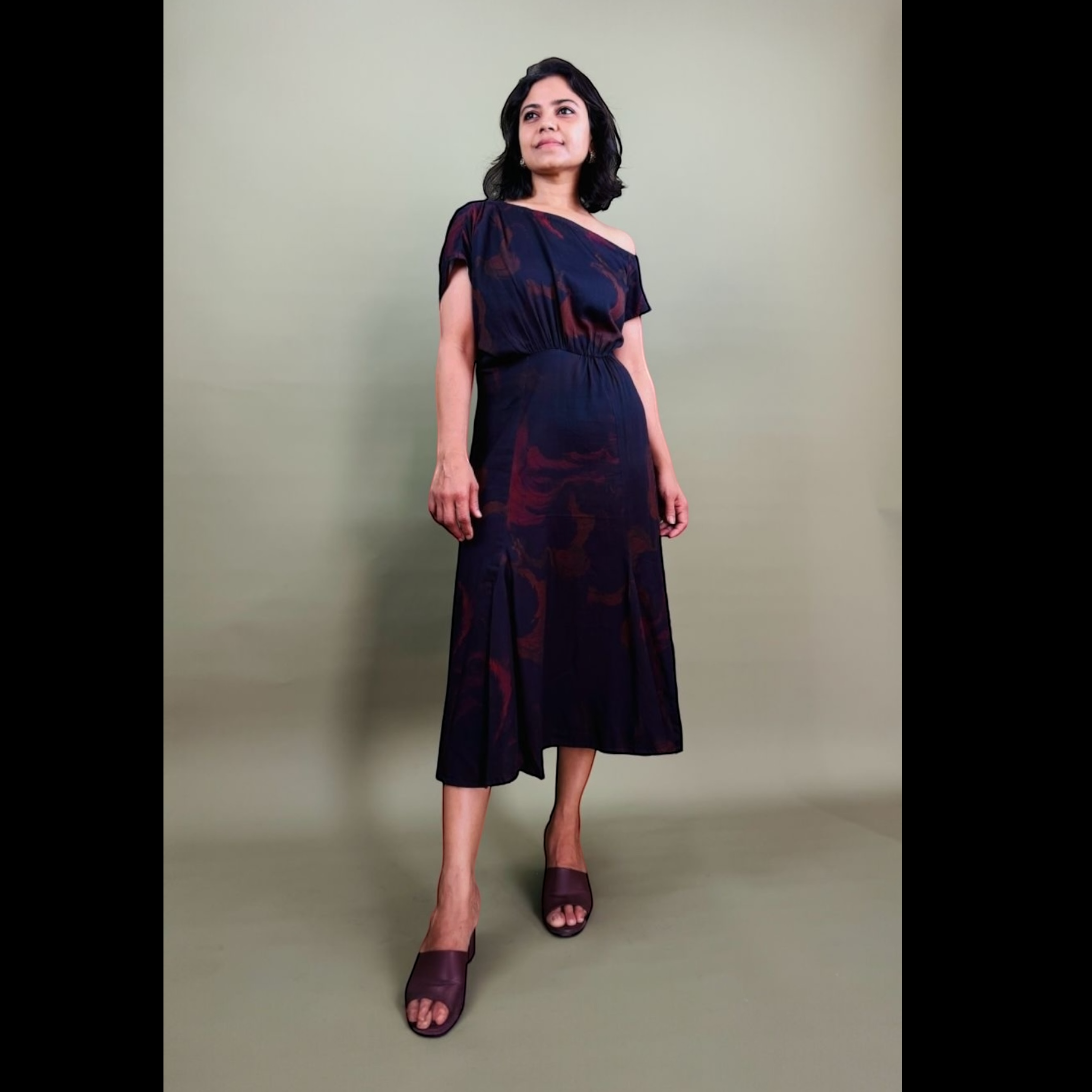 Burgundy Abstract Swirl Print Midi Dress