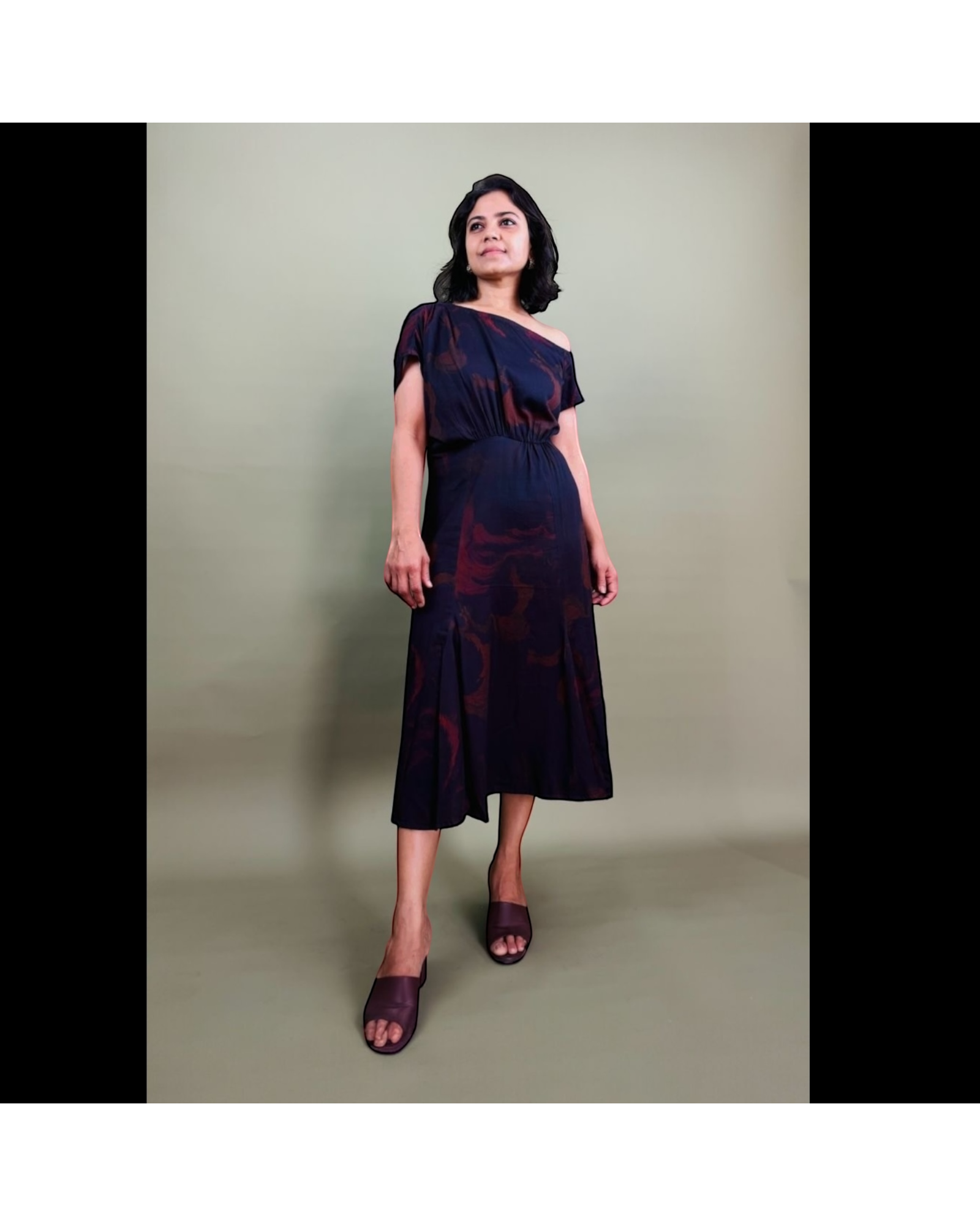 Burgundy Abstract Swirl Print Midi Dress