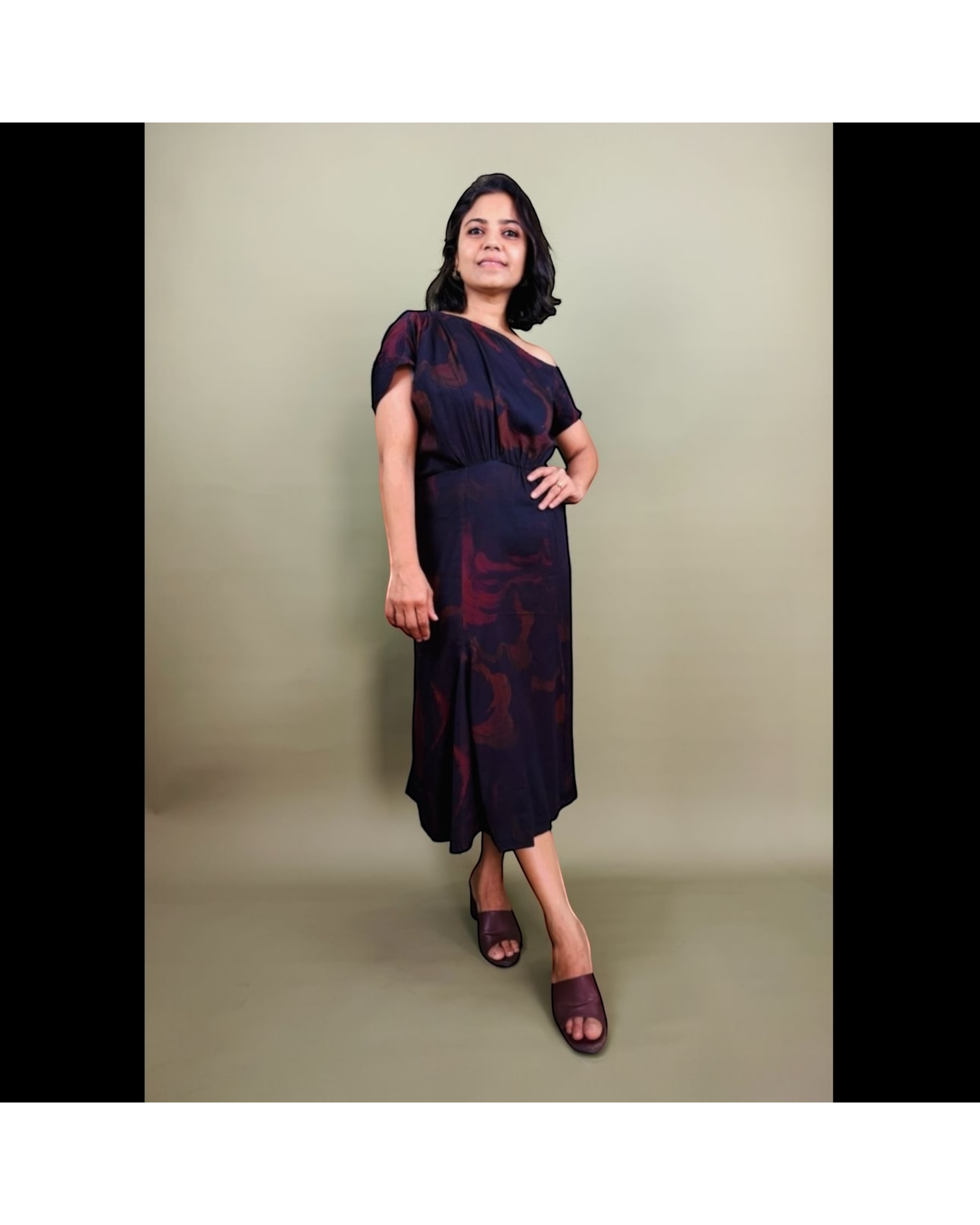 Burgundy Abstract Swirl Print Midi Dress