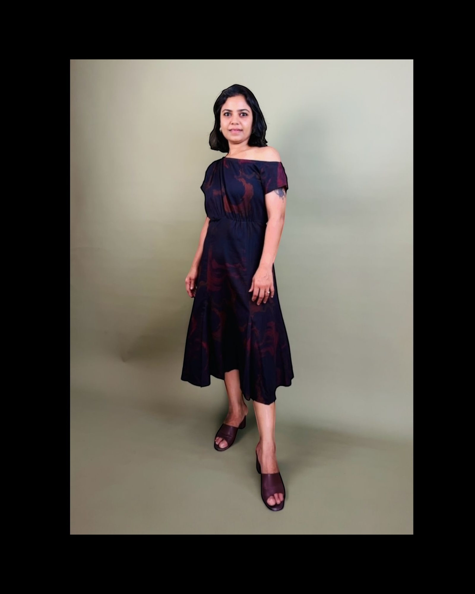 Burgundy Abstract Swirl Print Midi Dress