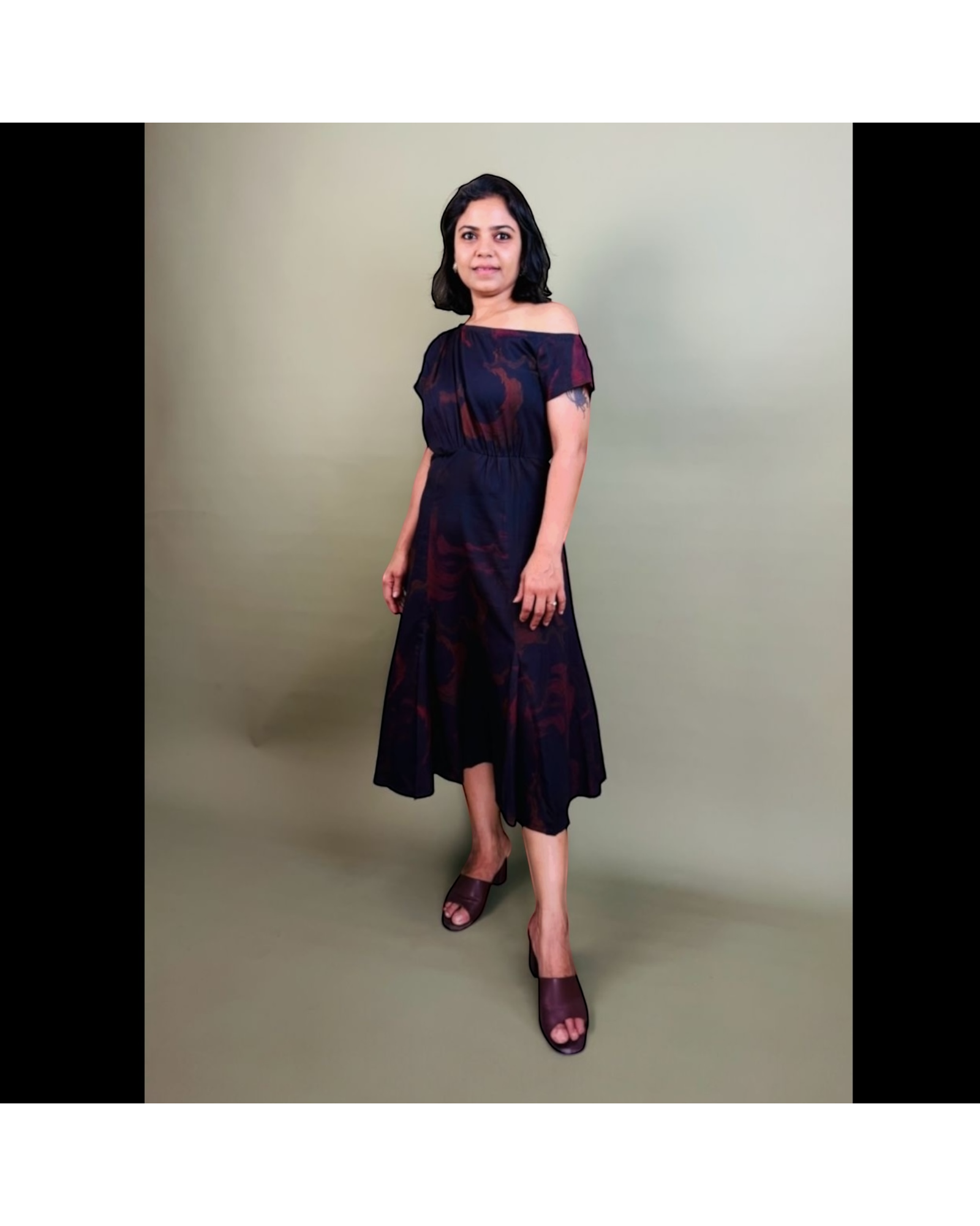 Burgundy Abstract Swirl Print Midi Dress