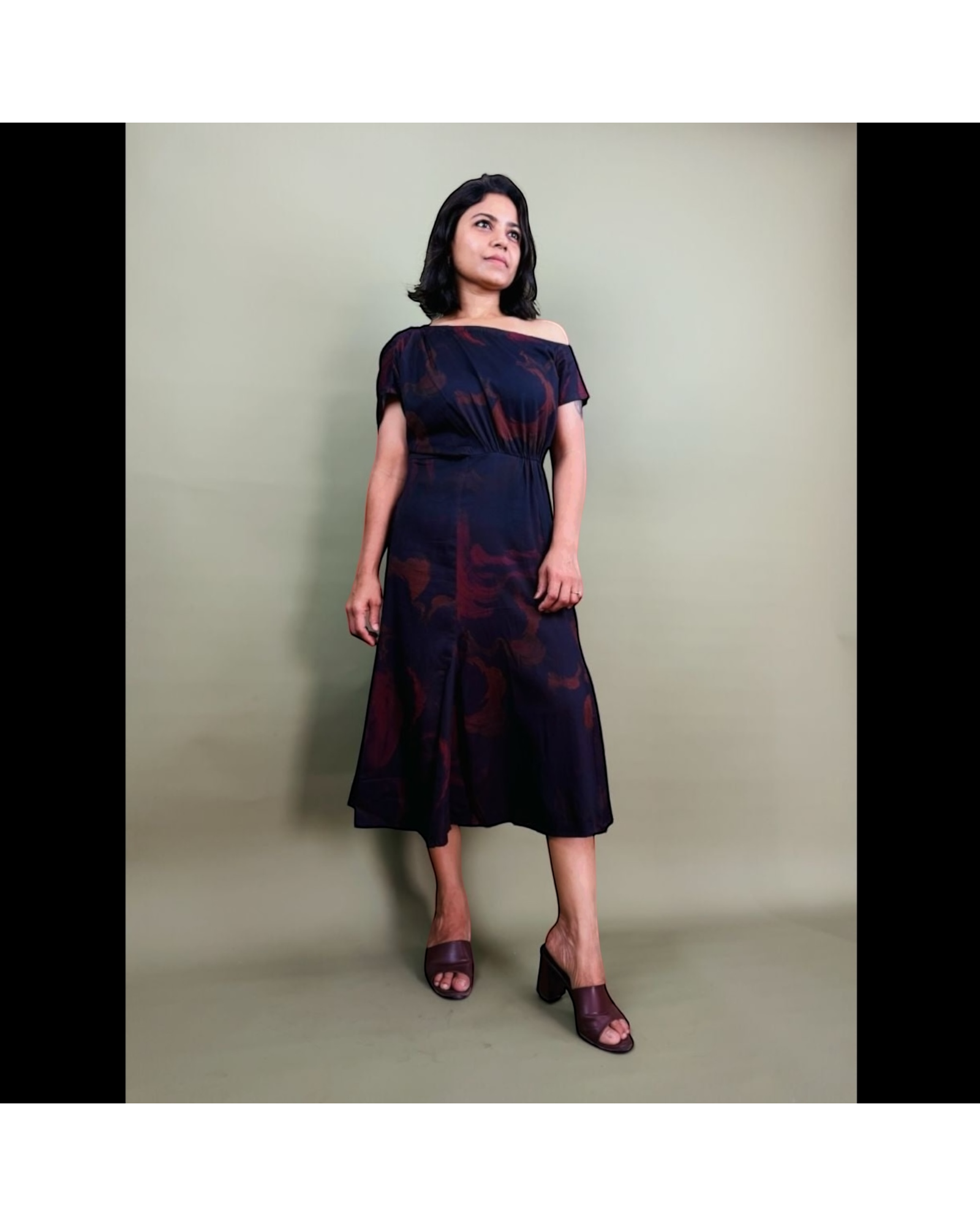 Burgundy Abstract Swirl Print Midi Dress