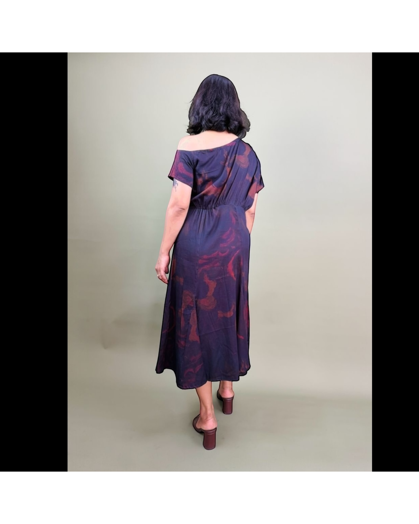 Burgundy Abstract Swirl Print Midi Dress