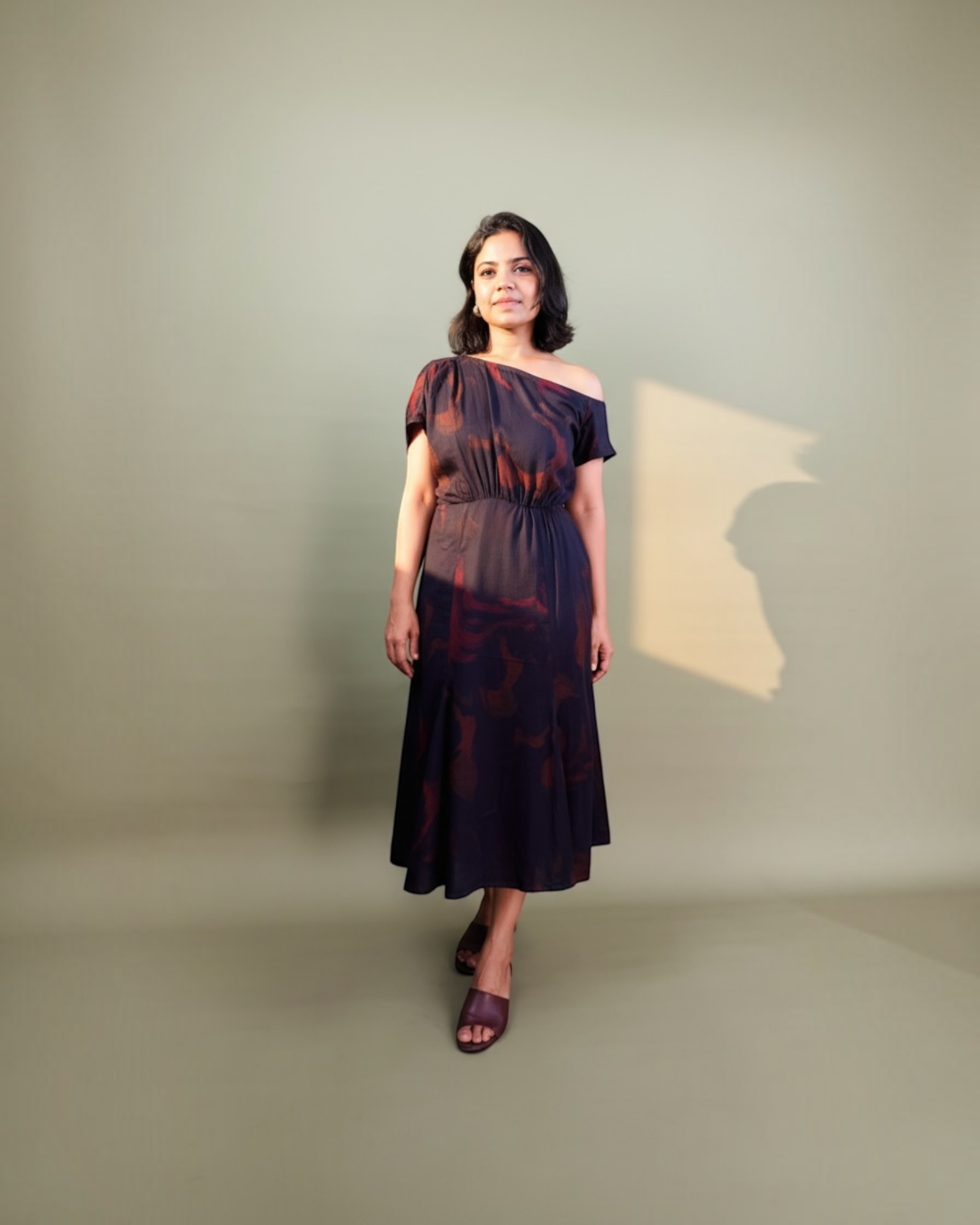 Burgundy Abstract Swirl Print Midi Dress