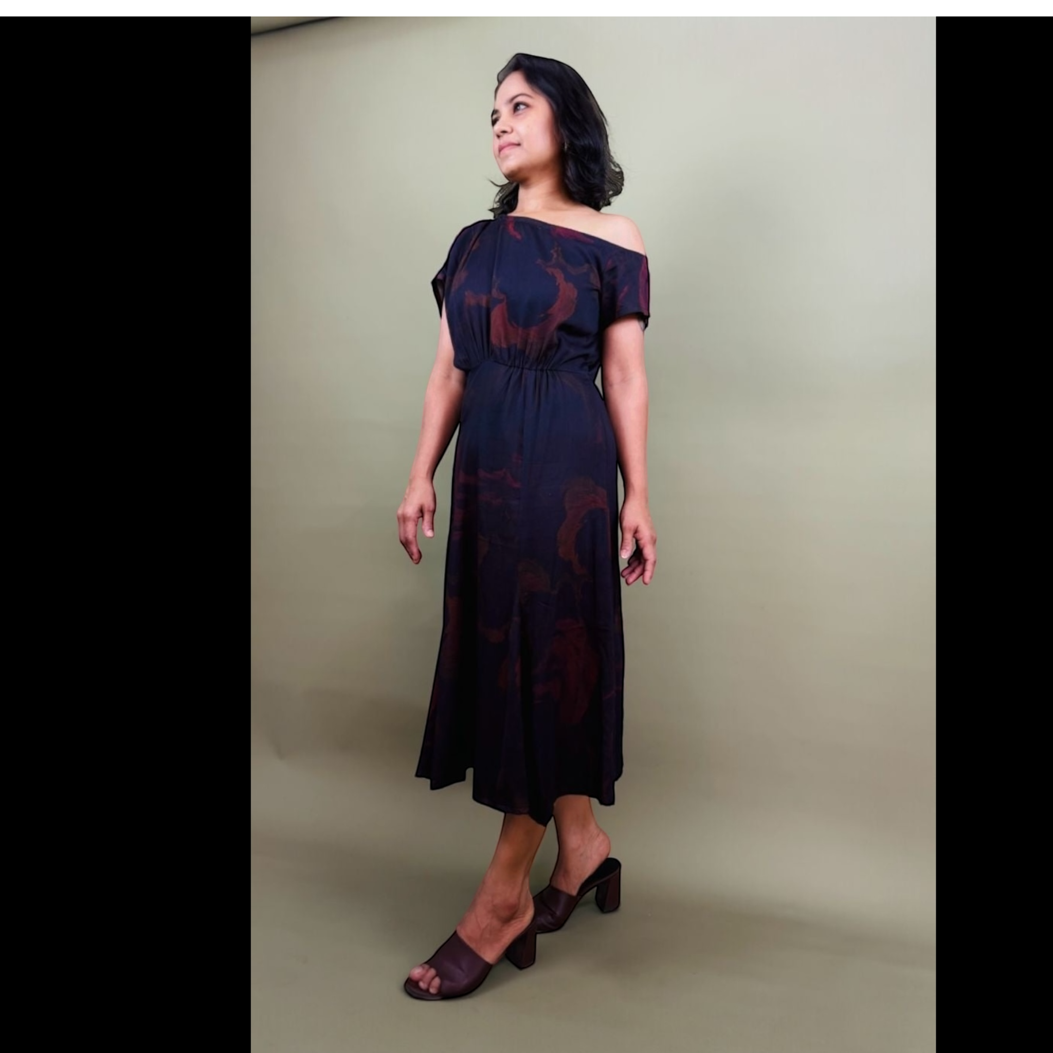 Burgundy Abstract Swirl Print Midi Dress
